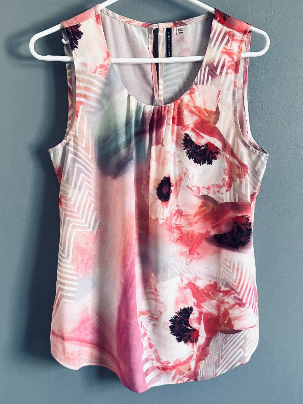 Amanda Green Floral Sleeveless semi sheer blouse Women's M NWOT